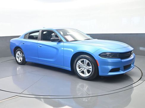 Used 2023 Dodge Charger SXT RWD image 8