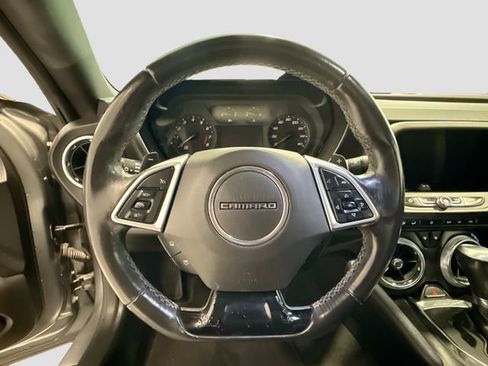 Used 2021 Chevrolet Camaro LT w/ RS Package image 10