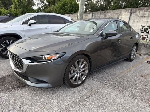 Used 2020 MAZDA MAZDA3 Sedan w/ Select Package FWD image 11