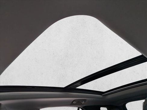 Used 2024 Chevrolet Equinox LT image 16