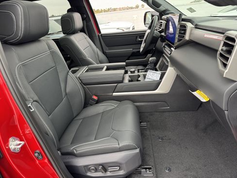 New 2026 Toyota Tundra Limited AWD/4WD image 8