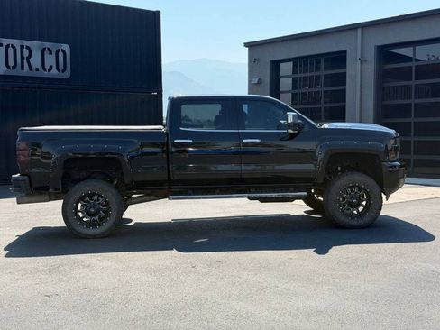 Used 2019 Chevrolet Silverado 2500 LTZ w/ Custom Sport Edition AWD/4WD image 3