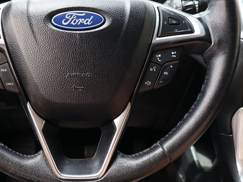 Used 2020 Ford Edge Titanium FWD image 55