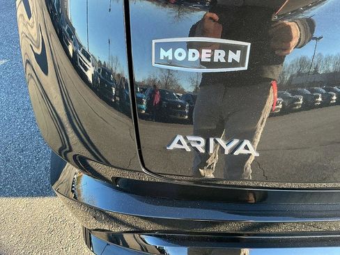 Certified 2023 Nissan Ariya FWD image 25