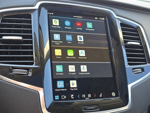 Used 2023 Volvo XC90 B6 Plus w/ Protection Package Premier image 13