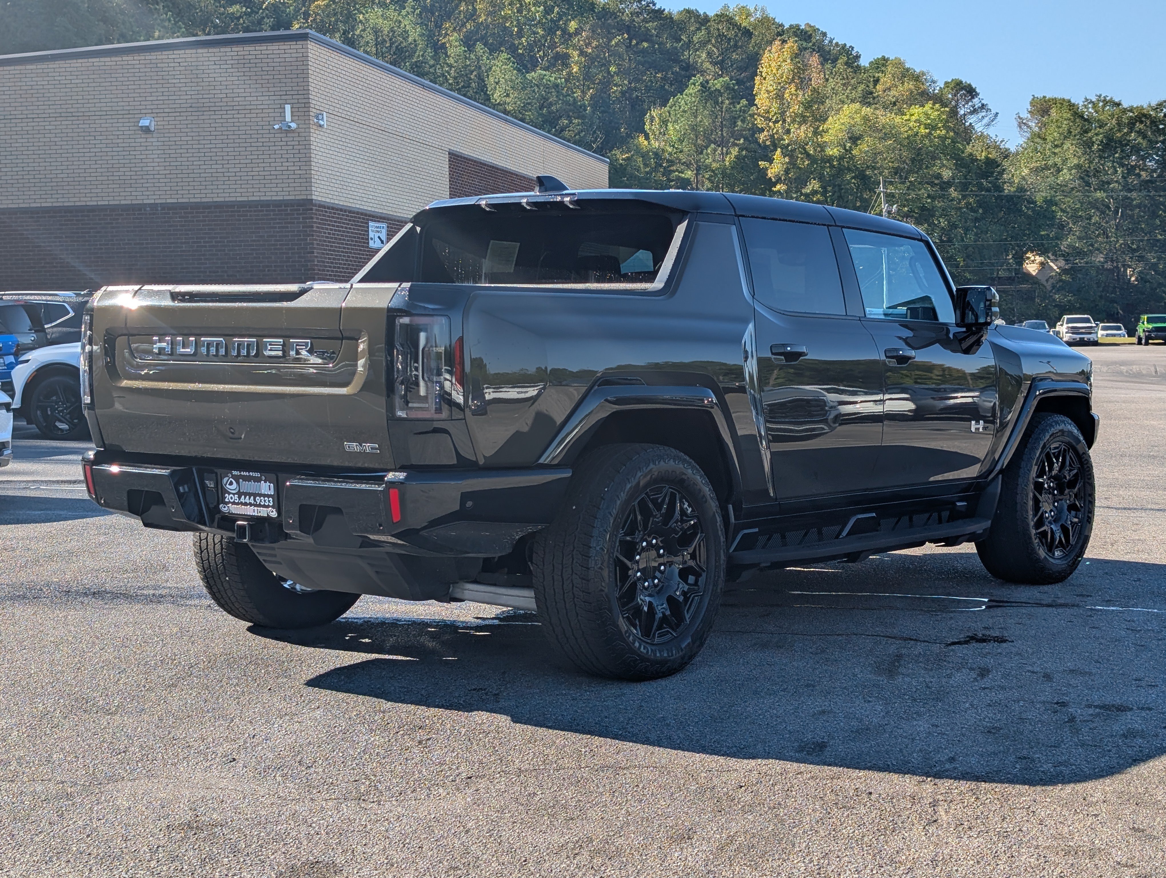 Used 2025 GMC Hummer EV 2X AWD/4WD image 9