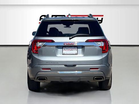 Used 2023 GMC Acadia Denali w/ Denali Ultimate Package FWD image 6