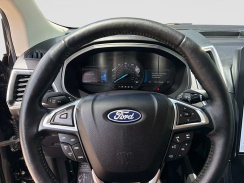 Used 2022 Ford Edge Titanium AWD/4WD image 26