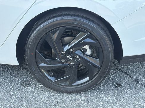 Used 2026 Hyundai Elantra Sport FWD image 32