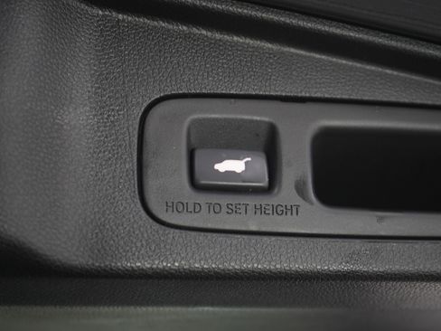 Used 2021 Honda CR-V Touring image 11