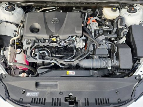 Used 2025 Toyota Camry LE image 30
