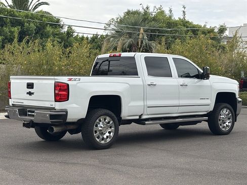Used 2019 Chevrolet Silverado 2500 LTZ w/ Duramax Plus Package AWD/4WD image 4