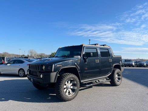 Used 2005 HUMMER H2 SUT w/ Preferred Equipment Group AWD/4WD image 6