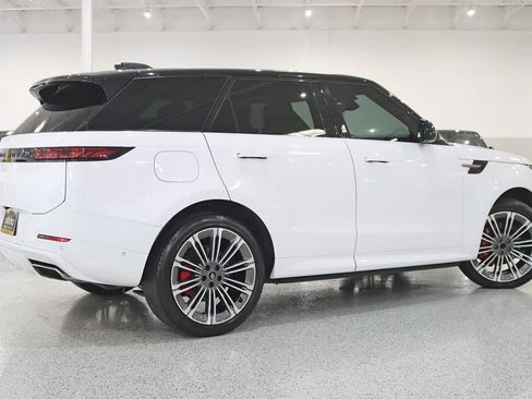 Used 2024 Land Rover Range Rover Sport Dynamic SE AWD/4WD image 10