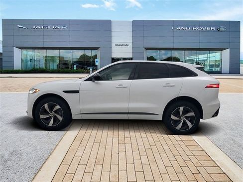 Certified 2025 Jaguar F-PACE R-Dynamic S image 8