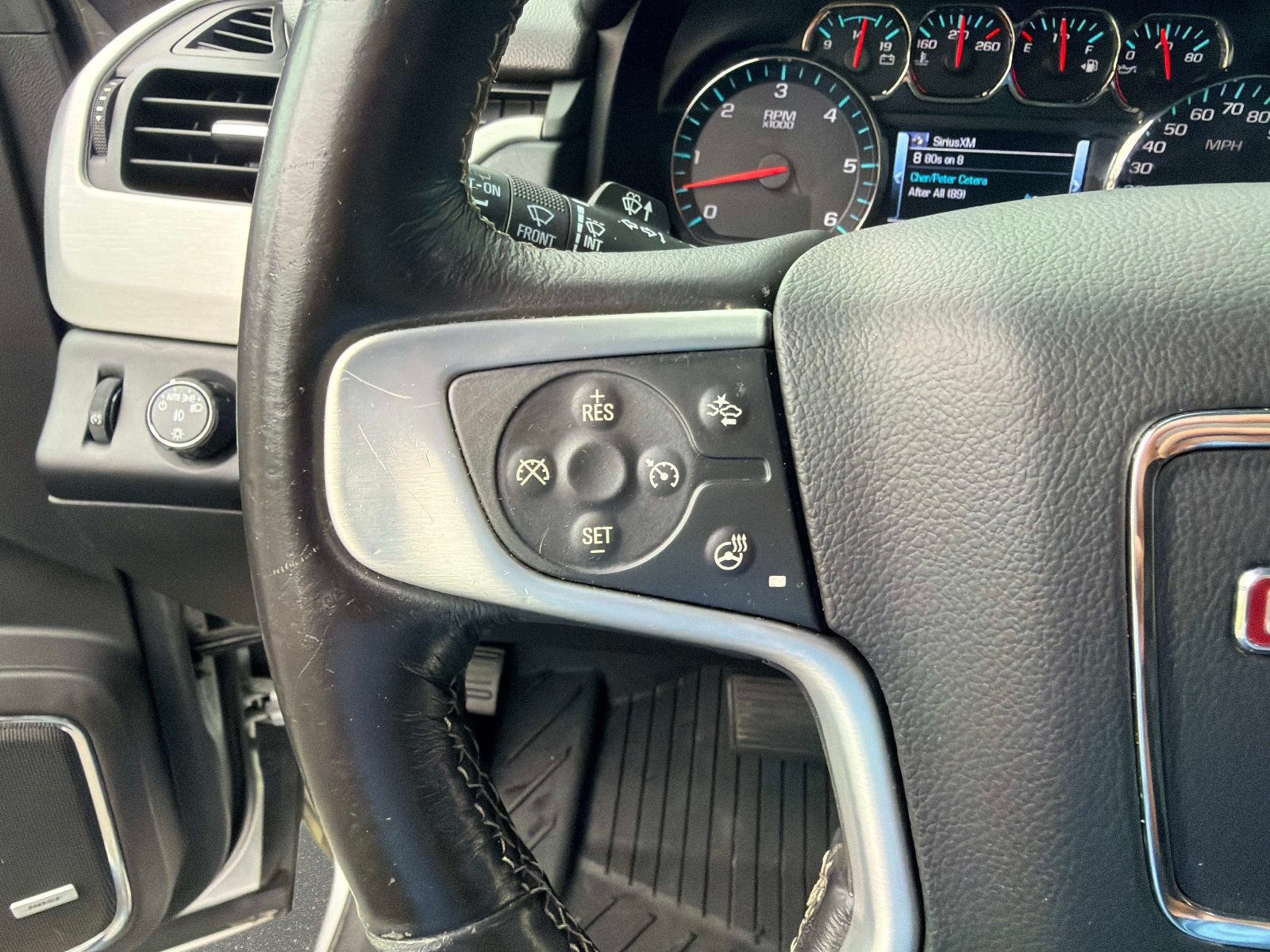 Used 2018 GMC Yukon SLT w/ Open Road Package RWD image 27