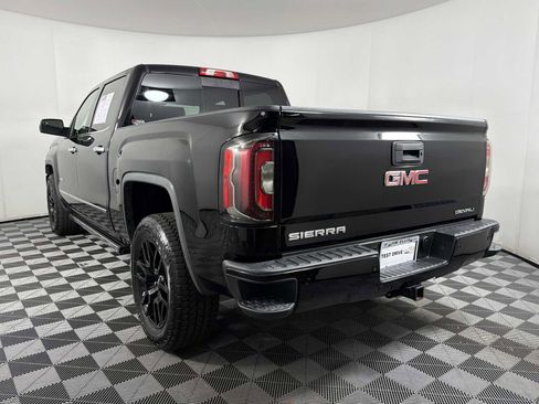 Used 2017 GMC Sierra 1500 Denali w/ Denali Ultimate Package AWD/4WD image 4
