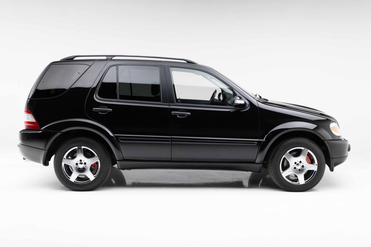 Used 2002 Mercedes-Benz ML 55 AMG 4MATIC image 15