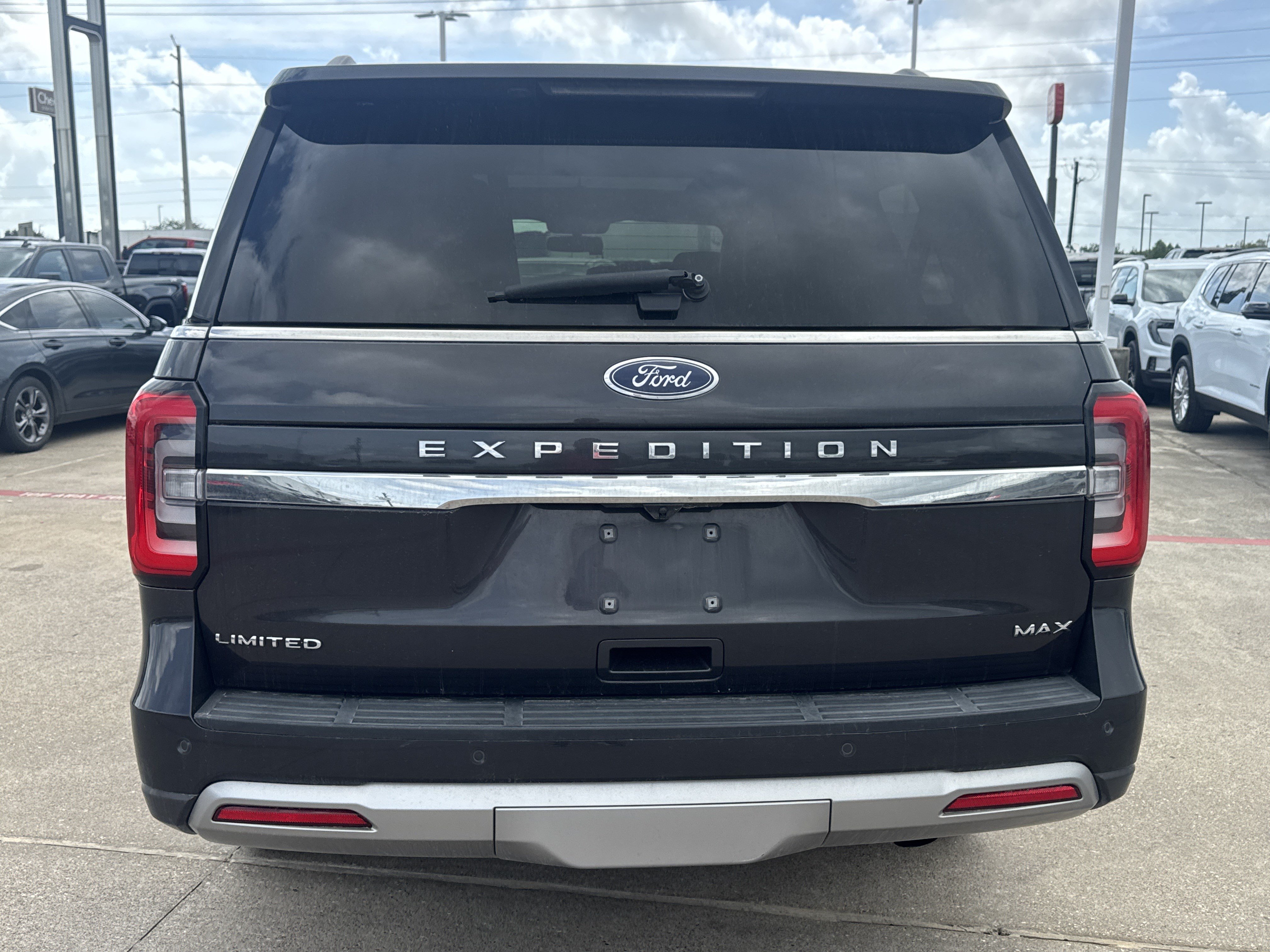 Used 2024 Ford Expedition Max Limited RWD image 11