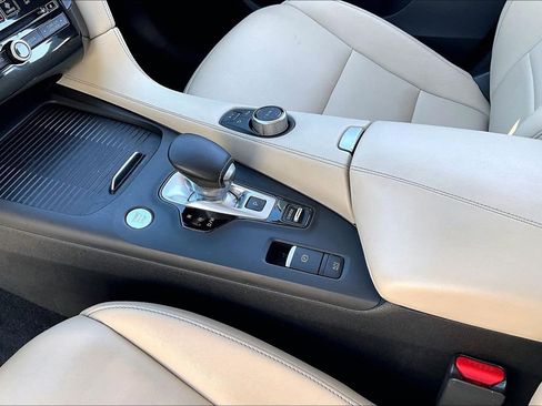 Used 2021 INFINITI QX50 Luxe image 17