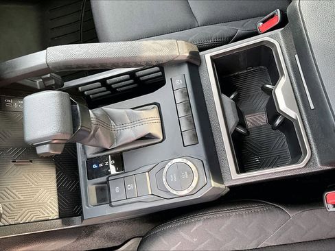 Used 2024 Toyota Tacoma SR5 image 15