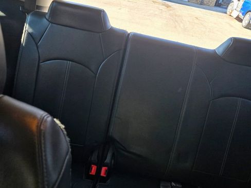 Used 2016 GMC Acadia SLT image 17