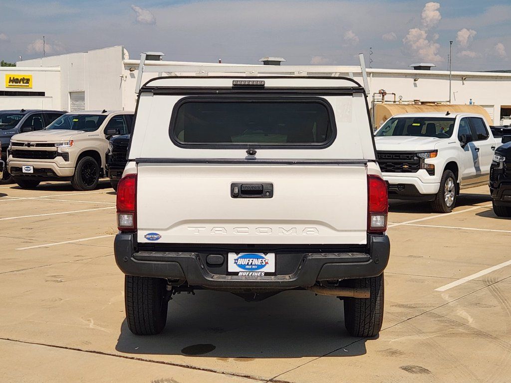 Used 2022 Toyota Tacoma SR RWD image 6
