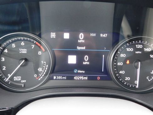 Used 2021 Cadillac XT5 Premium Luxury image 6