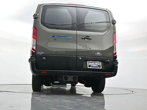 Used 2026 Ford E-Transit Low Roof RWD image 40