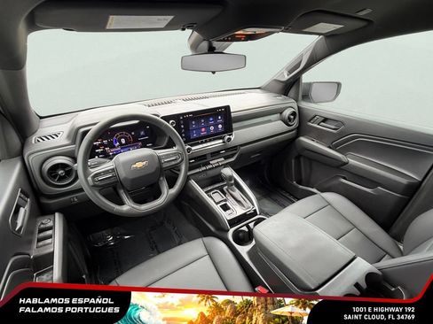 Used 2025 Chevrolet Colorado W/T RWD image 21