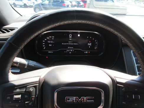 Certified 2023 GMC Yukon AT4 w/ AT4 Premium Package AWD/4WD image 35
