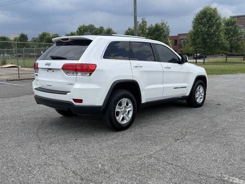 Used 2017 Jeep Grand Cherokee Laredo w/ Quick Order Package 23E AWD/4WD image 25