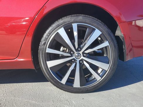 Used 2021 Nissan Altima 2.5 Platinum image 5