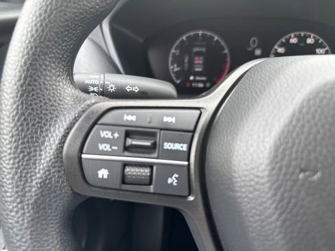 Certified 2025 Honda HR-V LX image 25