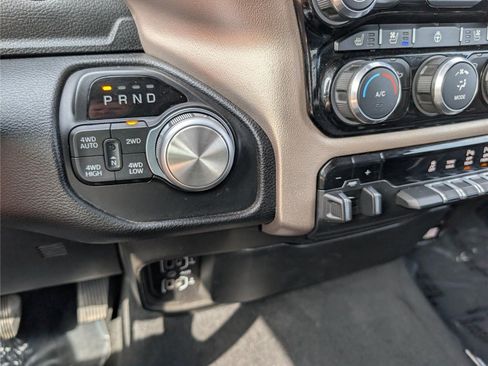 Used 2019 RAM 1500 Laramie AWD/4WD image 24