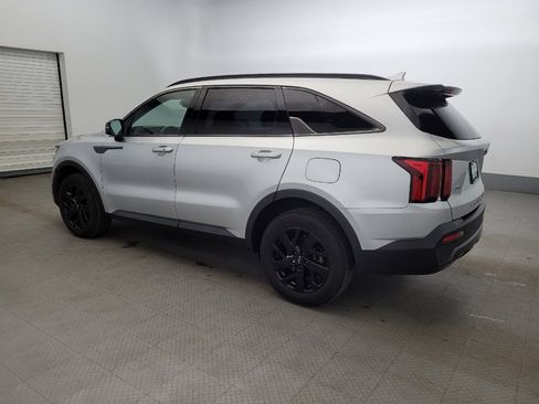 Used 2021 Kia Sorento S image 3
