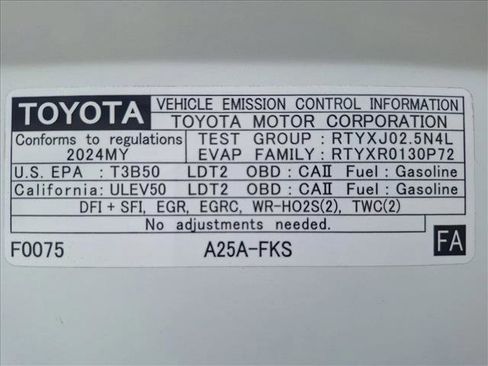 Used 2024 Toyota RAV4 XLE AWD/4WD image 21