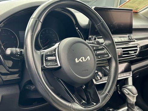 Used 2022 Kia Seltos EX AWD/4WD image 13