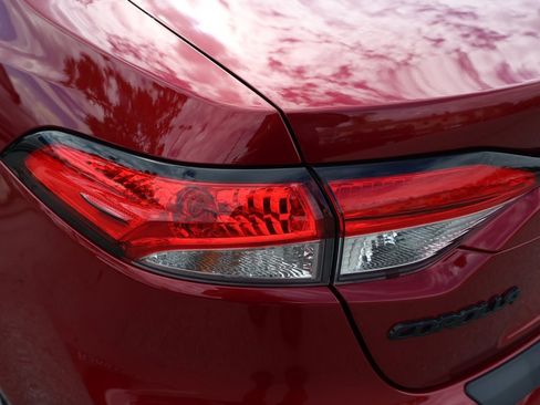 Used 2024 Toyota Corolla LE image 7