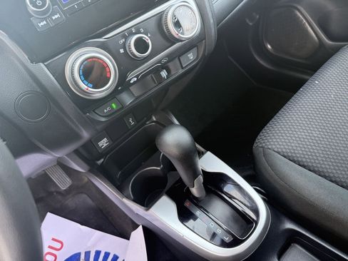 Used 2019 Honda Fit LX image 16