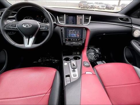 Used 2025 INFINITI QX50 Sport image 19