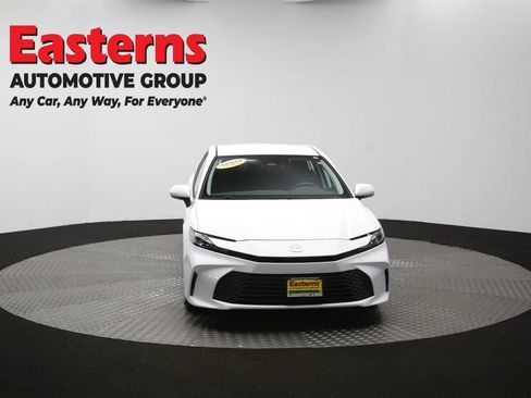 Used 2025 Toyota Camry LE FWD image 51