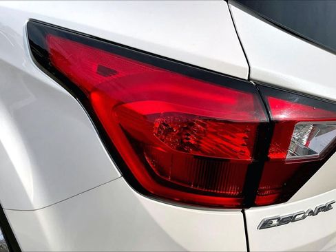 Used 2019 Ford Escape Titanium FWD image 29