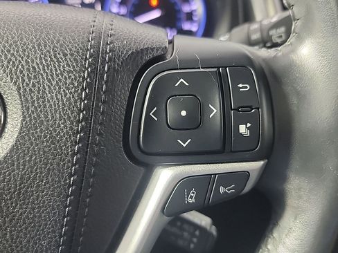 Used 2018 Toyota Highlander Limited AWD/4WD image 27