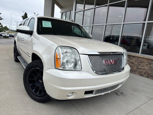 Used 2013 GMC Yukon XL Denali AWD/4WD image 2