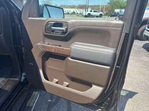 Used 2021 GMC Sierra 1500 Denali w/ Denali Premium Package image 18