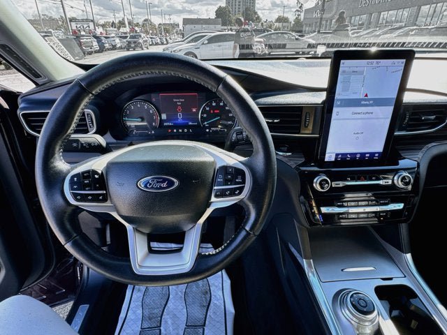 Used 2023 Ford Explorer Limited w/ Limited Technology Package AWD/4WD image 10