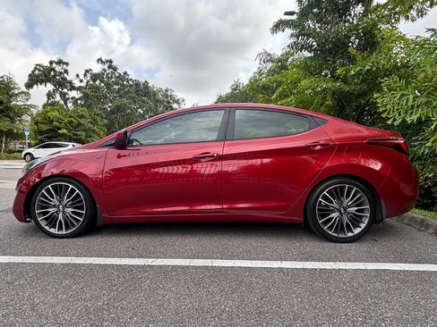Used 2015 Hyundai Elantra SE w/ Option Group 02 image 2