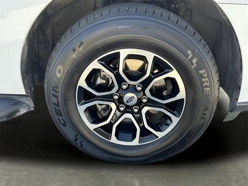 Certified 2024 Ford Expedition XLT image 15