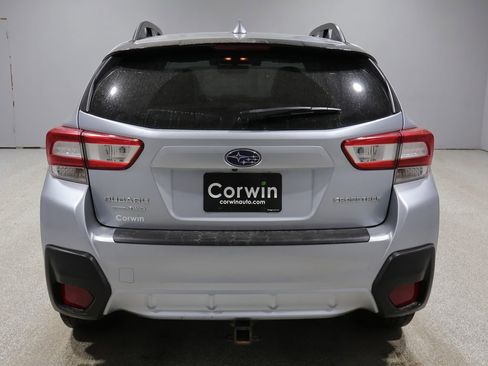 Used 2018 Subaru Crosstrek 2.0i Premium image 3